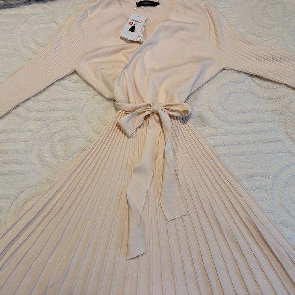 Zesica Dresses & Skirts - Elegant Cream-Colored Wrap Dress